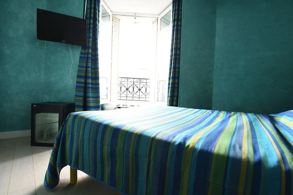 Adonis Sacre Coeur Hotel Roma Paryż